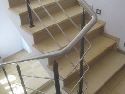 Innengelaender Edelstahl lackiert-044